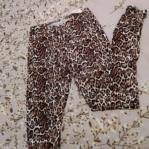 BNWT Victoria Secret leggings